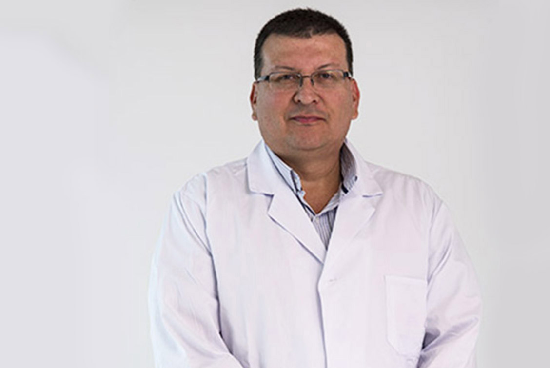 Dr. Julio Agredo Muñoz - Cirujano plástico - CosMédica 